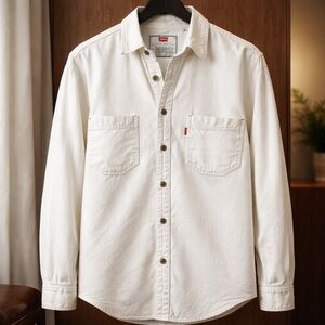 Levi's Men's Cream Button-Down Shirt
